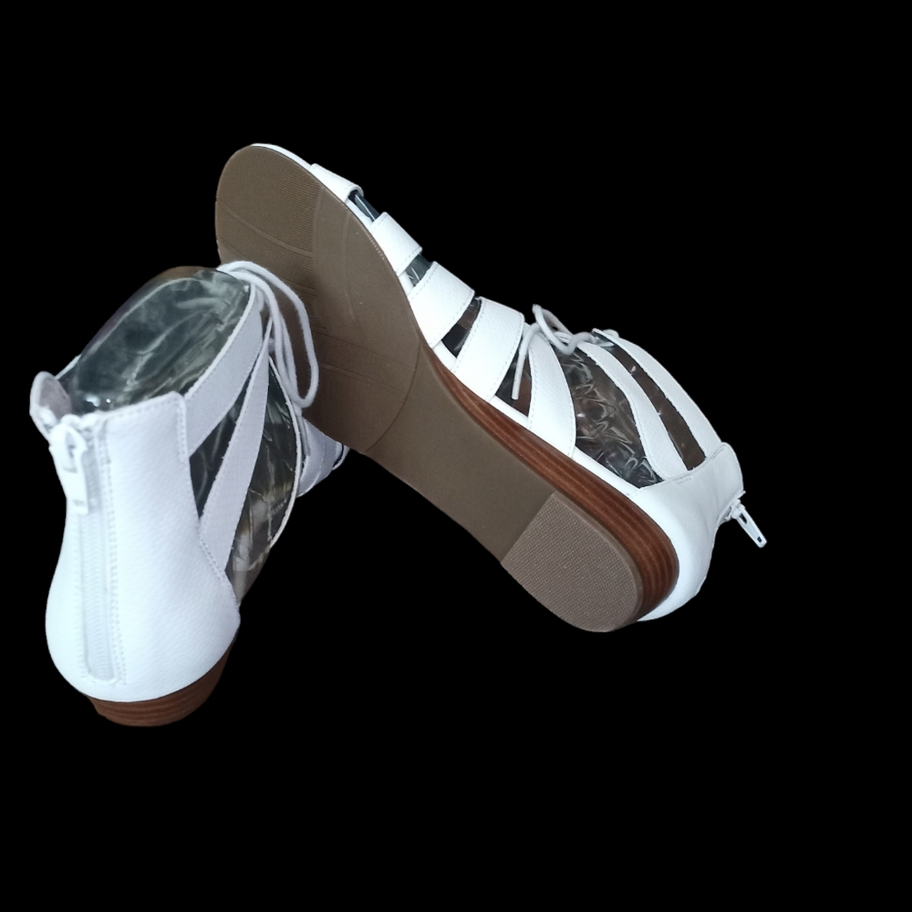 New Array white sandals - Picture 3 of 4